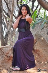 Bhanu Sree at Iddari Madya 18 Movie Opening